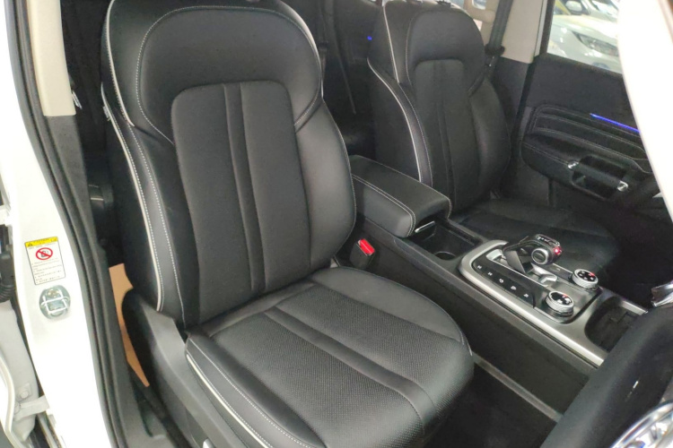 坦克300 2024款 2.0T 征服者局部细节41