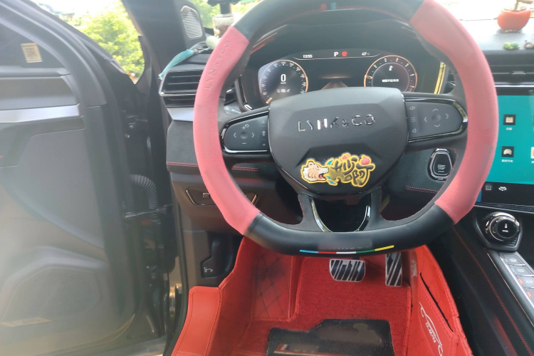 领克05 2020款 2.0TD 四驱时间限量版局部细节13