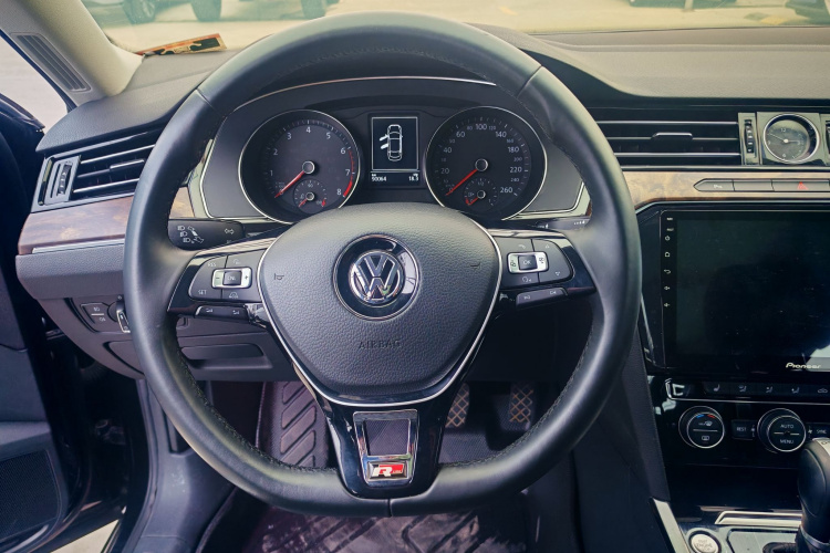 大众 迈腾 2018款 改款 330TSI DSG 豪华型局部细节13