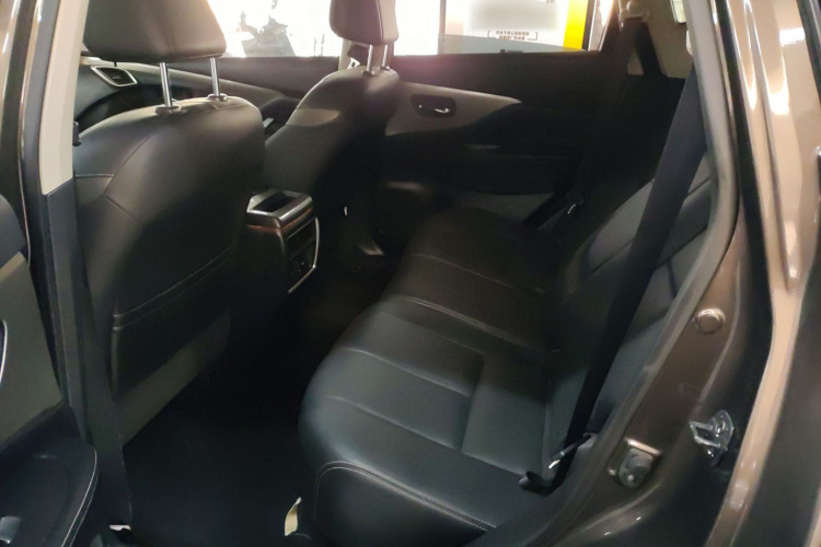 日产 楼兰 2017款 2.5L XL 两驱智尚版中控内饰21