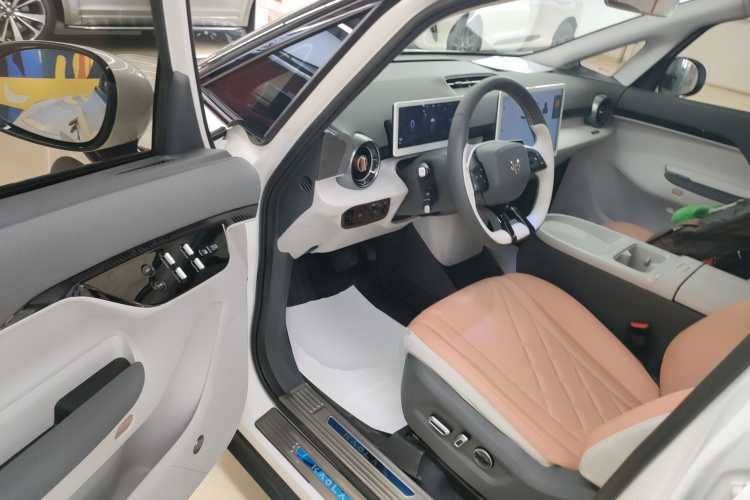 ARCFOX极狐 极狐考拉 2023款 家庭版Pro中控内饰7003