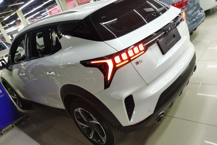 领克06 2023款 Remix 1.5T 劲Pro车身外观4