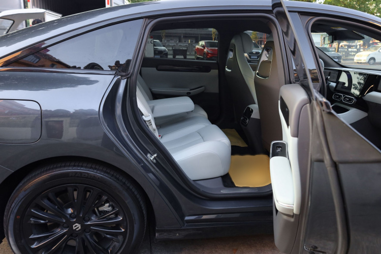 零跑汽车 零跑C01 2023款 525舒享版中控内饰7011