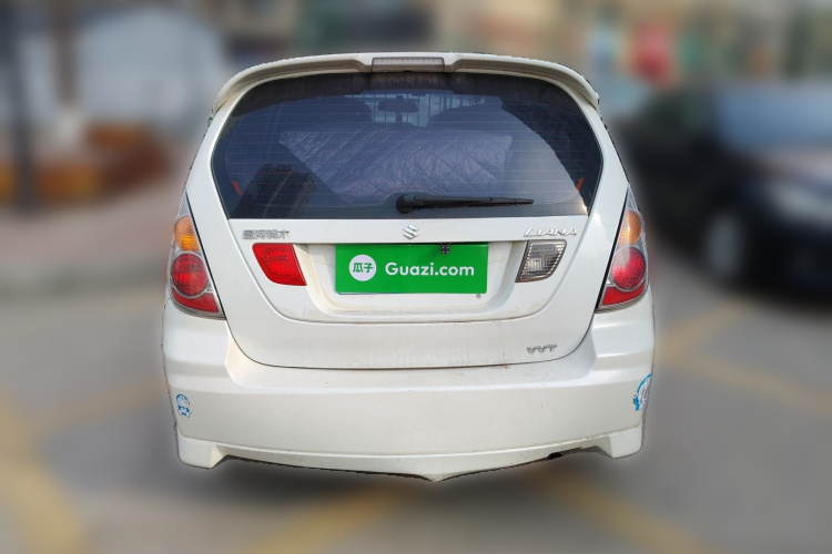 铃木 利亚纳 2013款 两厢 1.4L 手动标准型2车身外观6