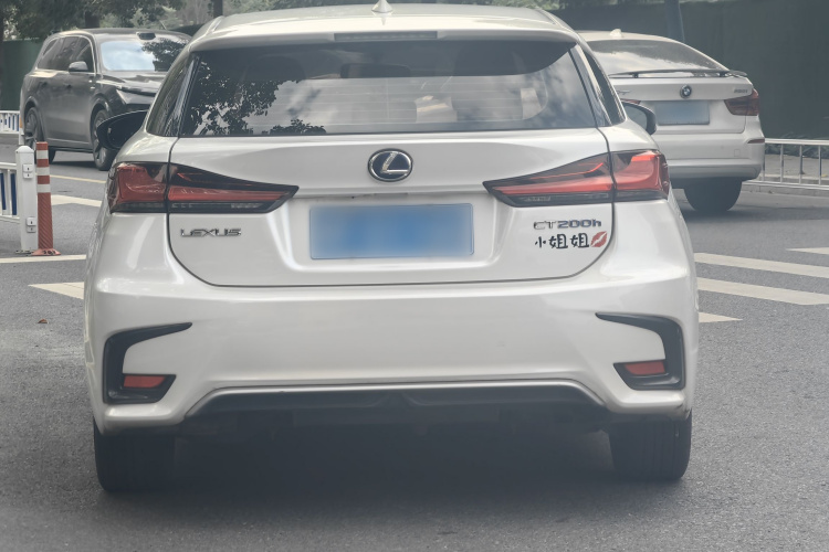 雷克萨斯CT 2017款 CT200h 精英版 单色 国V车身外观6011