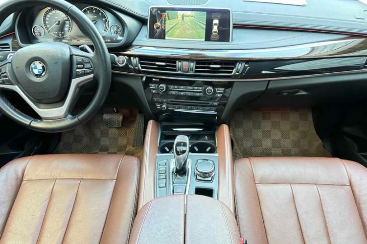 宝马X6 2015款 xDrive35i 豪华型中控内饰7002