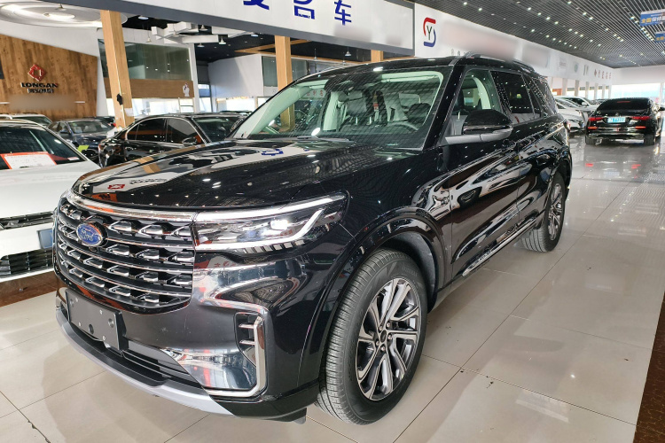 福特 探险者 2025款 2.3T EcoBoost 四驱穿越版 5座车身外观1