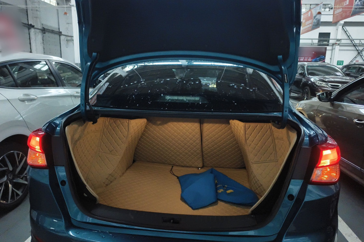 日产 蓝鸟 2016款 1.6L CVT高能版局部细节23