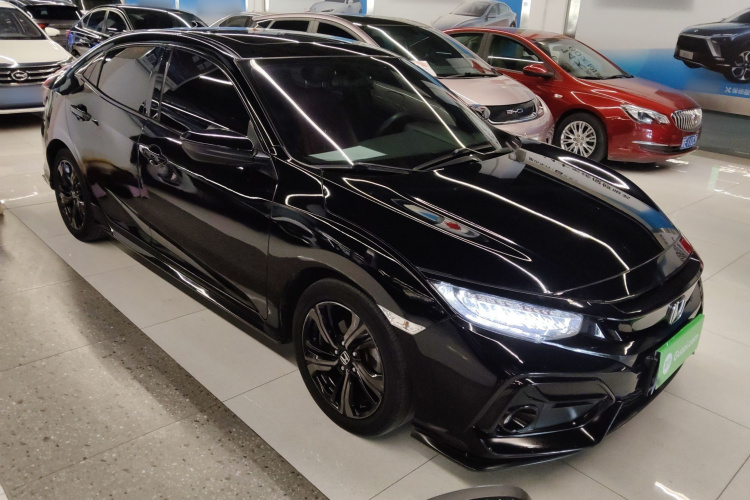 本田 思域 2021款 HATCHBACK 220TURBO CVT潮酷控车身外观6002