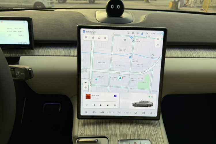 蔚来ET7 2022款 75kWh中控内饰7002