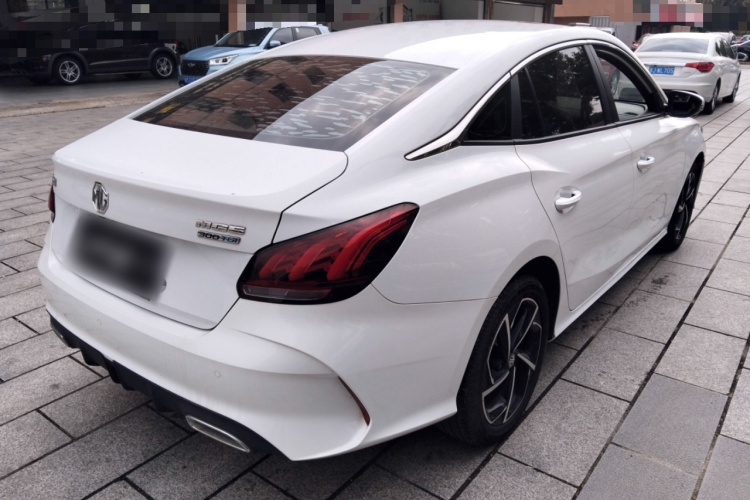 名爵 MG5 2021款 改款 300TGI DCT青奢豪享版车身外观7