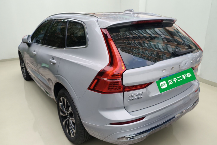 沃尔沃XC60 2023款 B5 四驱智远豪华版车身外观5