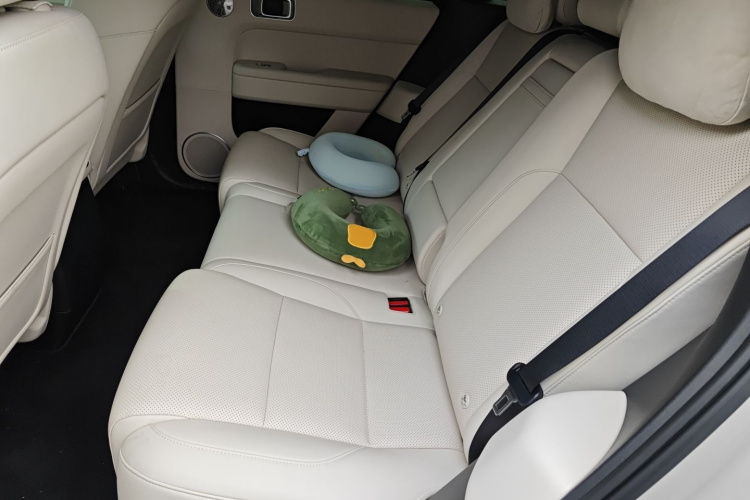 理想汽车 理想L6 2025款 Max 智能焕新版中控内饰21