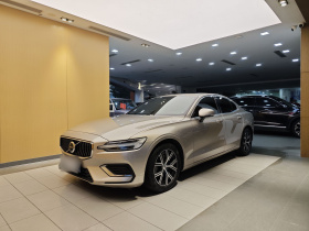 沃尔沃S60 2024款 B4 智逸豪华版