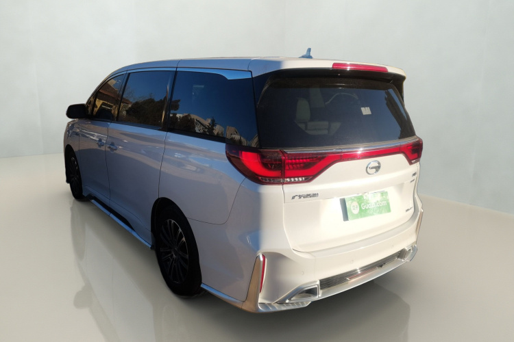 广汽传祺 传祺M8 2021款 大师系列 390T 尊贵版车身外观5