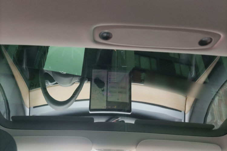 特斯拉 Model 3 2022款 后轮驱动版中控内饰22