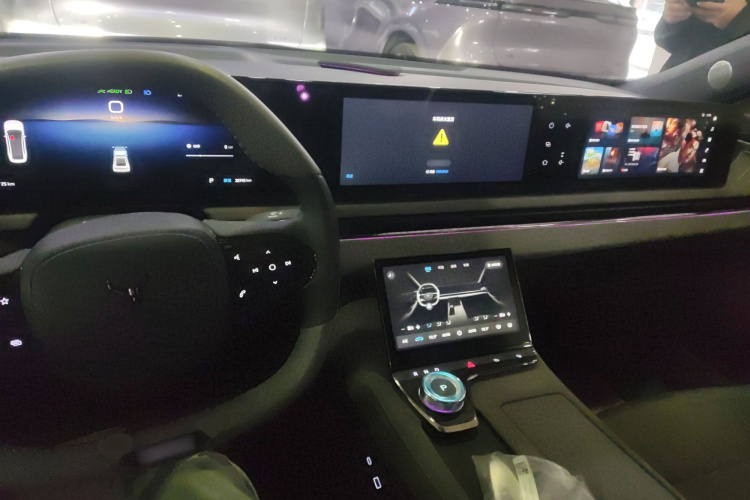 岚图汽车 岚图追光 2023款 四驱长续航版中控内饰7002