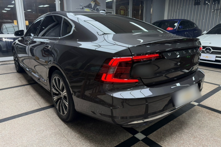 沃尔沃S90 2021款 B5 智逸豪华版车身外观6003