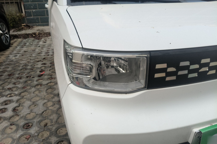 五菱汽车 宏光MINIEV 2020款 自在款 磷酸铁锂车身外观6006