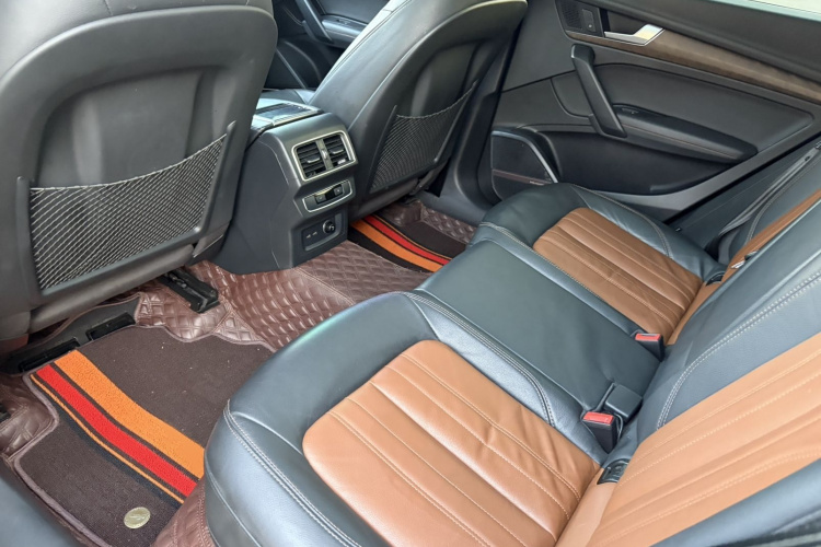 奥迪Q5L 2020款 45 TFSI 尊享风雅型中控内饰7002