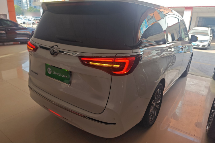 别克GL8 2021款 ES陆尊 653T 旗舰型车身外观7