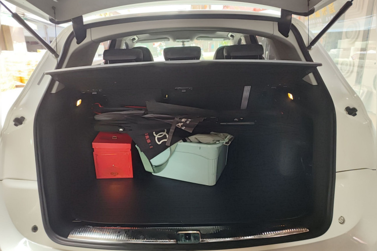 奥迪Q5 2017款 Plus 40 TFSI 技术型中控内饰23