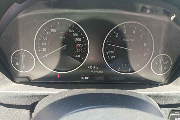 宝马3系 2017款 320Li M运动型局部细节14