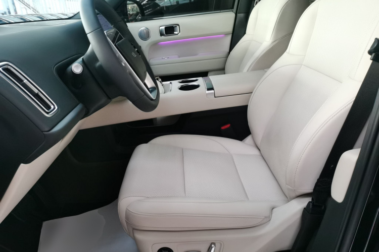 理想汽车 理想L6 2024款 Pro中控内饰19