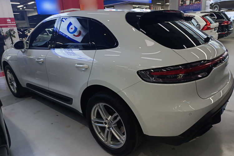保时捷 2024款 Macan 2.0T车身外观4