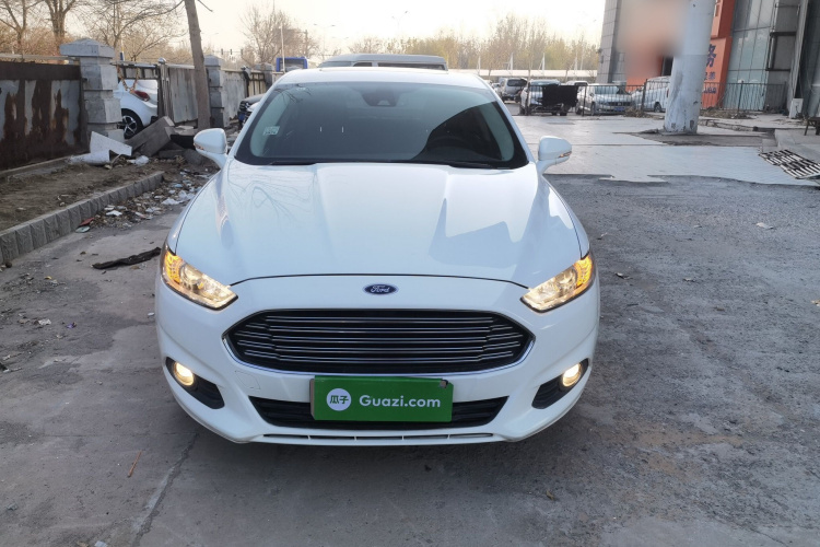 福特 蒙迪欧 2013款 1.5L GTDi180时尚型车身外观2