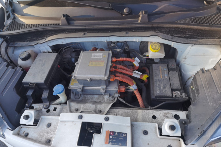 荣威 科莱威CLEVER 2022款 311km元气啵啵版机舱底盘24