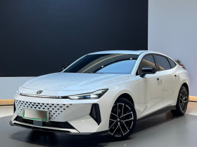 长安UNI-V 智电iDD 2024款 蓝鲸智电iDD 136km 智酷型