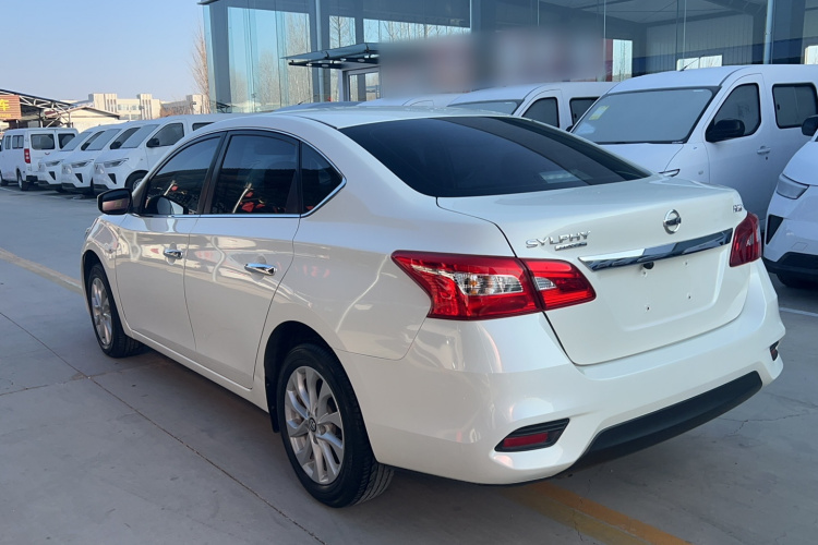 日产 轩逸 2022款 经典 1.6XE CVT舒适版车身外观6005