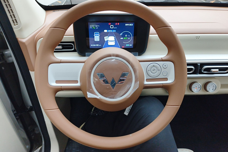 五菱汽车 宏光MINIEV 2024款 第三代 215km 青春版中控内饰13