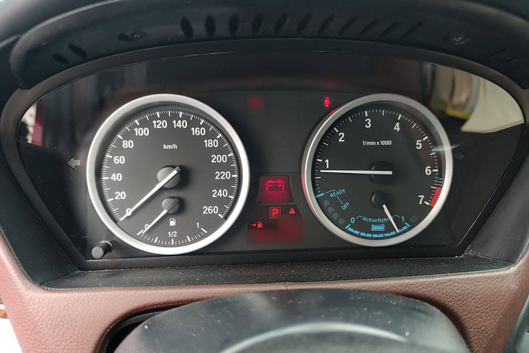 宝马X6 2010款 4.4T 混合动力版局部细节14