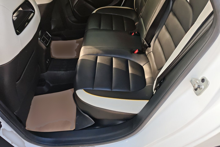 名爵 MG6 2021款 Pro 1.5T 自动Trophy豪华版中控内饰21