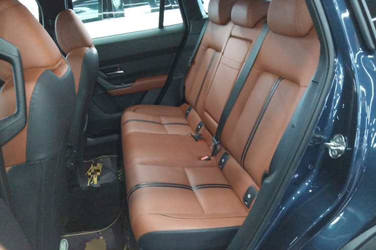 马自达CX-50行也 2023款 2.5L HEV 四驱尊行版中控内饰7001