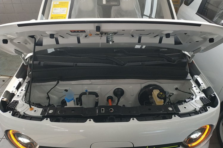 吉利银河 熊猫 2025款 210km 元气熊机舱底盘24