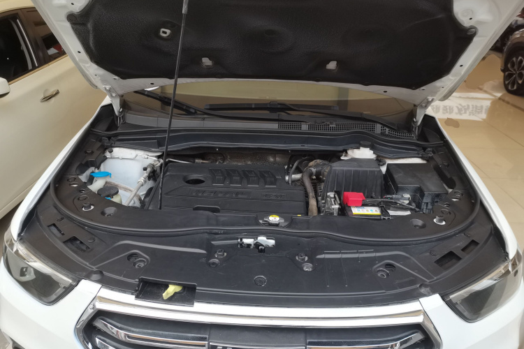 哈弗H6 2021款 运动版 1.5T 自动精英智联型 六边形格栅机舱底盘24