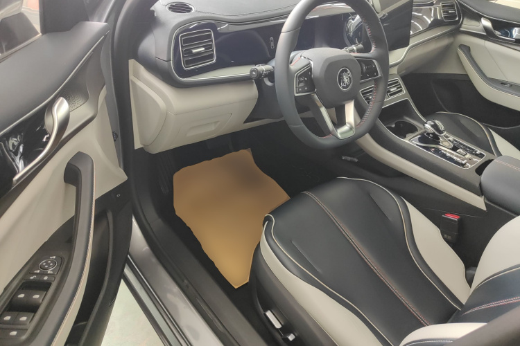 比亚迪 秦PLUS 2021款 DM-i 55KM 旗舰型中控内饰19