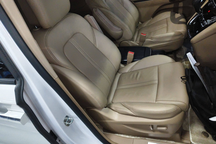 别克GL8 2017款 ES 28T 旗舰型 国V局部细节41