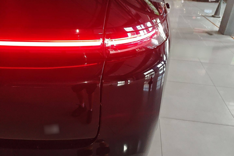 理想汽车 理想L8 2023款 Pro车身外观6006