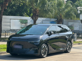 小鹏X9 2024款 702超长续航Max