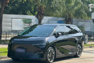 小鹏X9 2024款 702超长续航Max