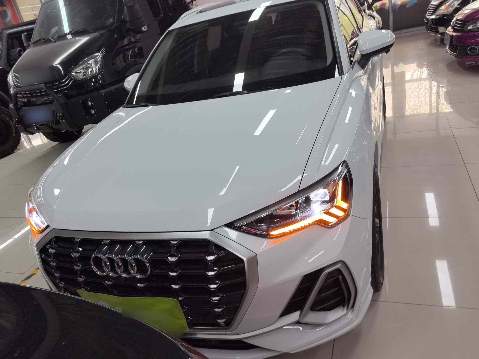 奥迪Q3 2023款 35 TFSI 时尚动感型（1.5T）(1)