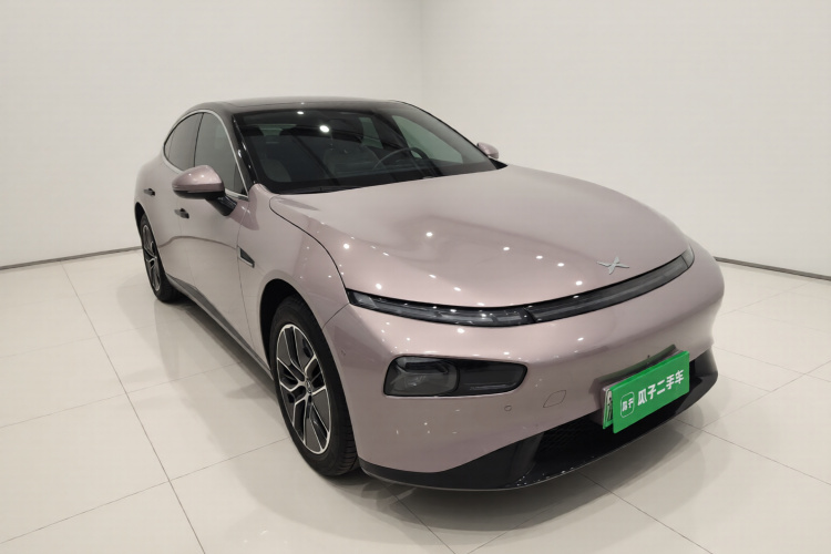 小鹏P7 2024款 P7i 550 Pro车身外观3