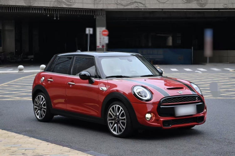 MINI 2018款 2.0T COOPER S 艺术家 五门版车身外观6001