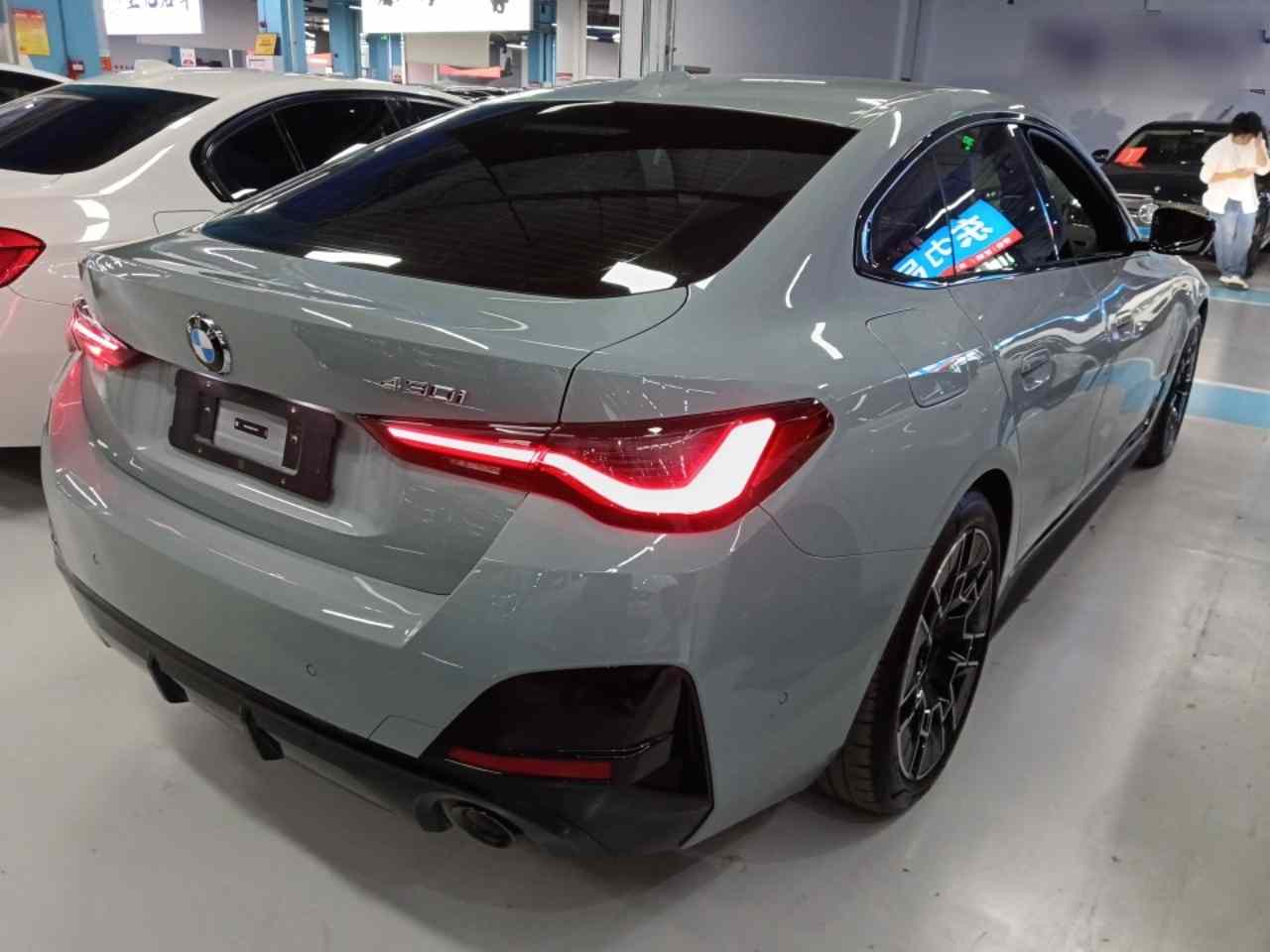 宝马4系 2024款 430i Gran Coupe M运动曜夜套装(4)