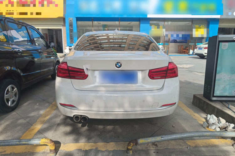 宝马3系 2019款 320Li 时尚型车身外观6