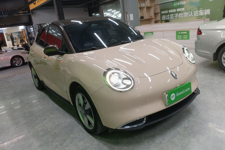 欧拉好猫 2022款 莫兰迪版 400km标准续航 尊贵型 三元锂车身外观3